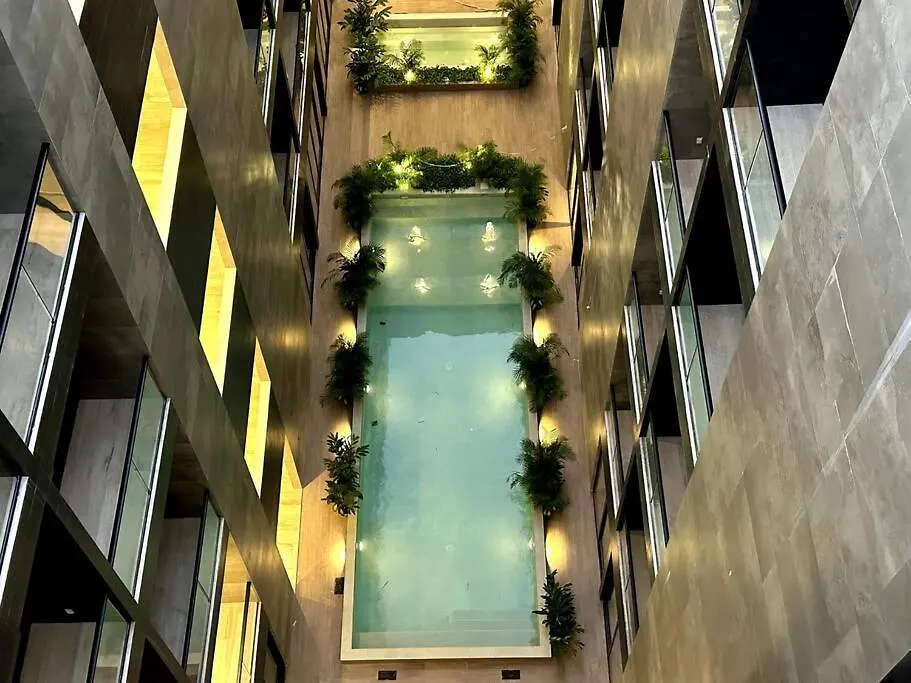 Modern Loft With Rooftop Pool & Steps From The Beach By Solmar Rentals Playa del Carmen 0*,  Messico
